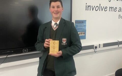 627678290 1358310516324508 2275222403000844653 N